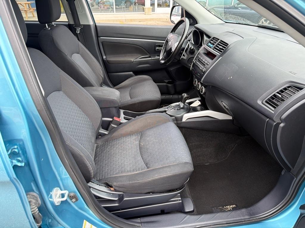 Mitsubishi Outlander Sport AWD 4dr CVT SE 2011