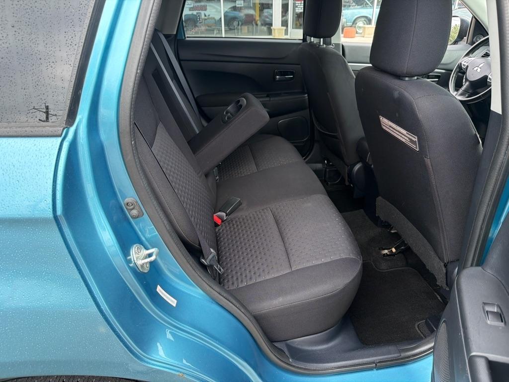 Mitsubishi Outlander Sport AWD 4dr CVT SE 2011