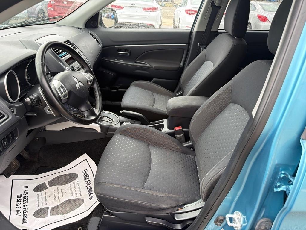 Mitsubishi Outlander Sport AWD 4dr CVT SE 2011