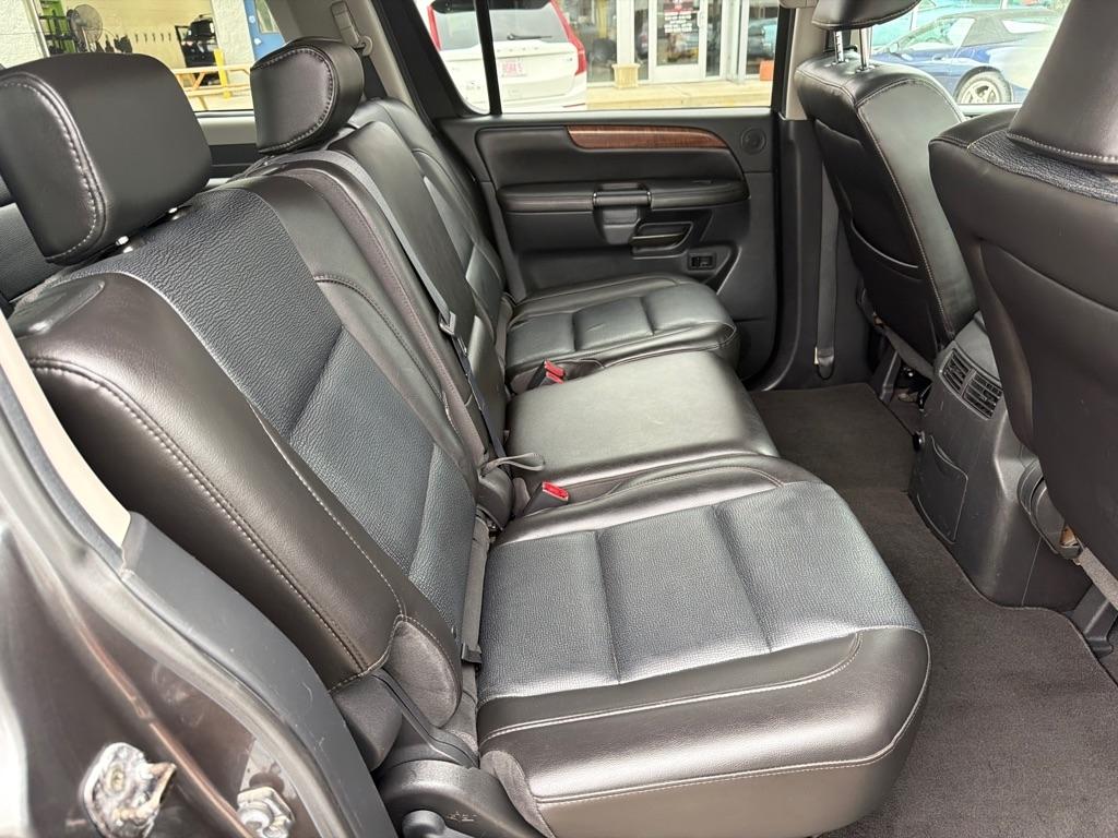 Nissan Armada 4WD 4dr LE FFV 2009