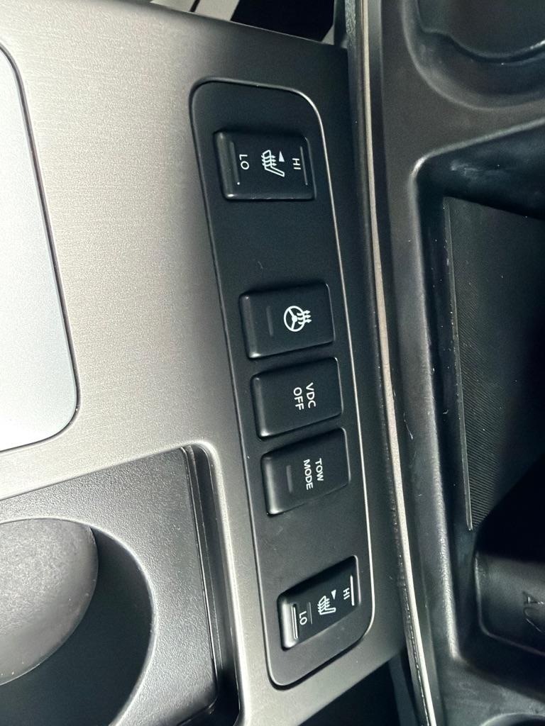 Nissan Armada 4WD 4dr LE FFV 2009