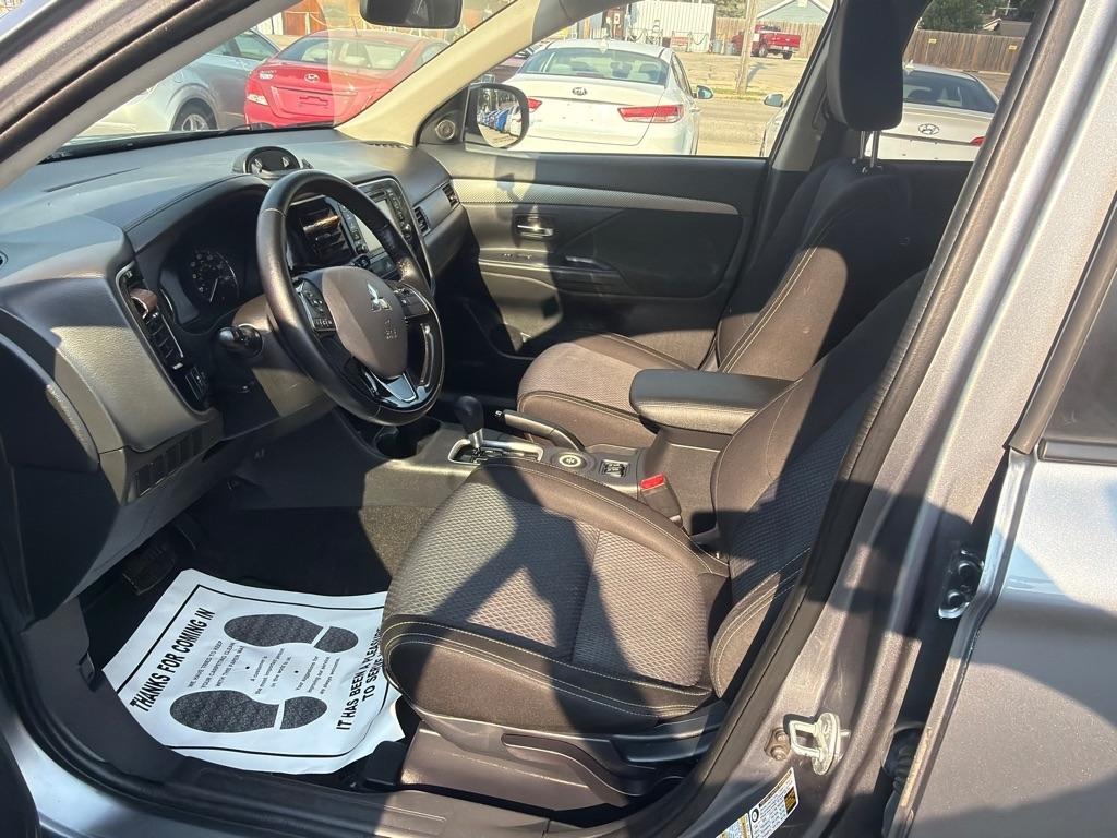Mitsubishi Outlander AWC 4dr SEL 2016