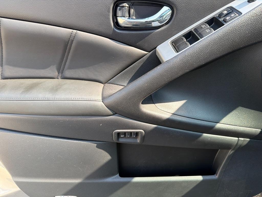 Nissan Murano AWD 4dr SL 2011