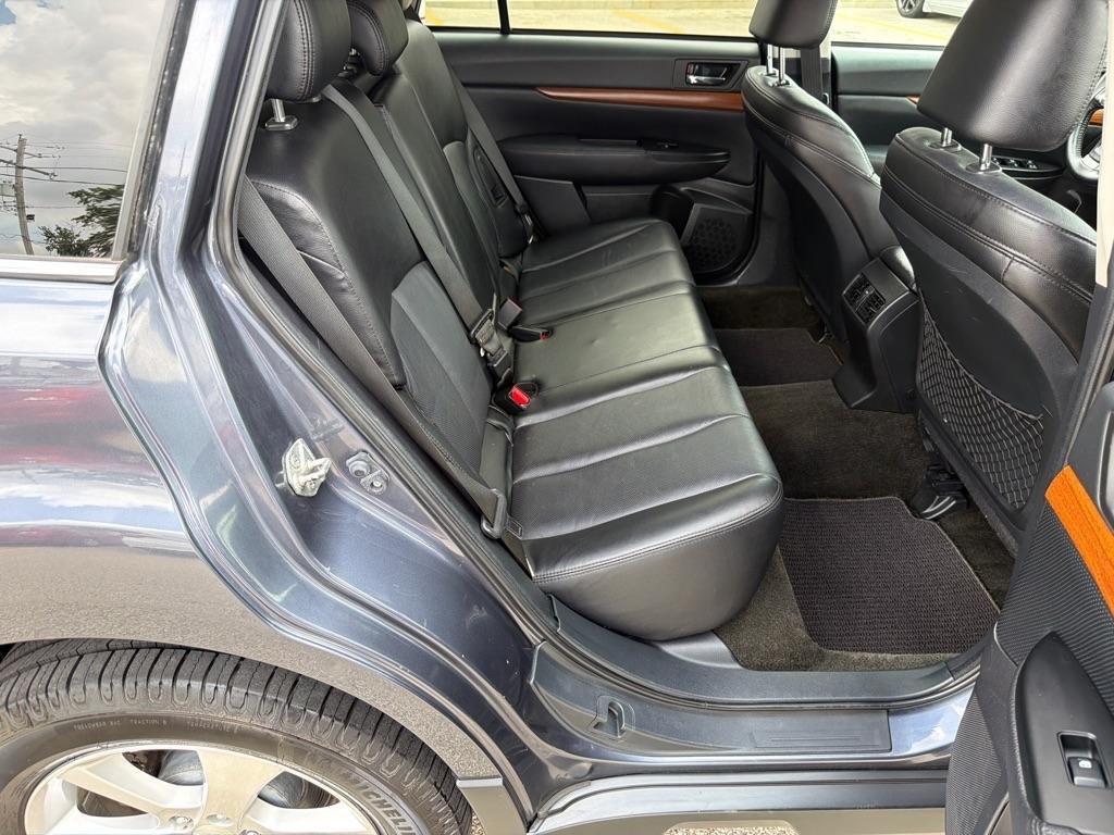 Subaru Outback 4dr Wgn H4 Auto 2.5i Limited 2014