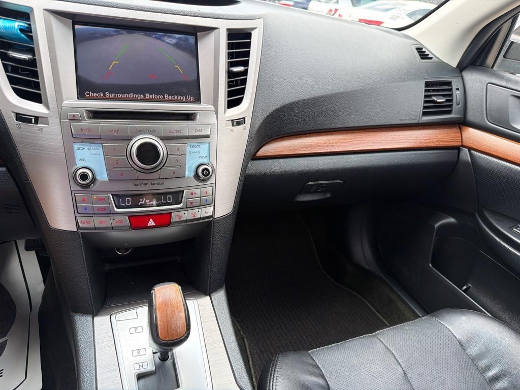 Subaru Outback 4dr Wgn H4 Auto 2.5i Limited 2014