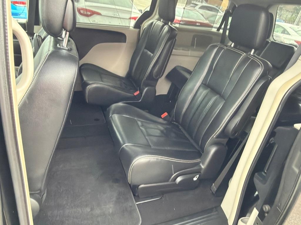 Chrysler Town & Country 4dr Wgn Touring 2015