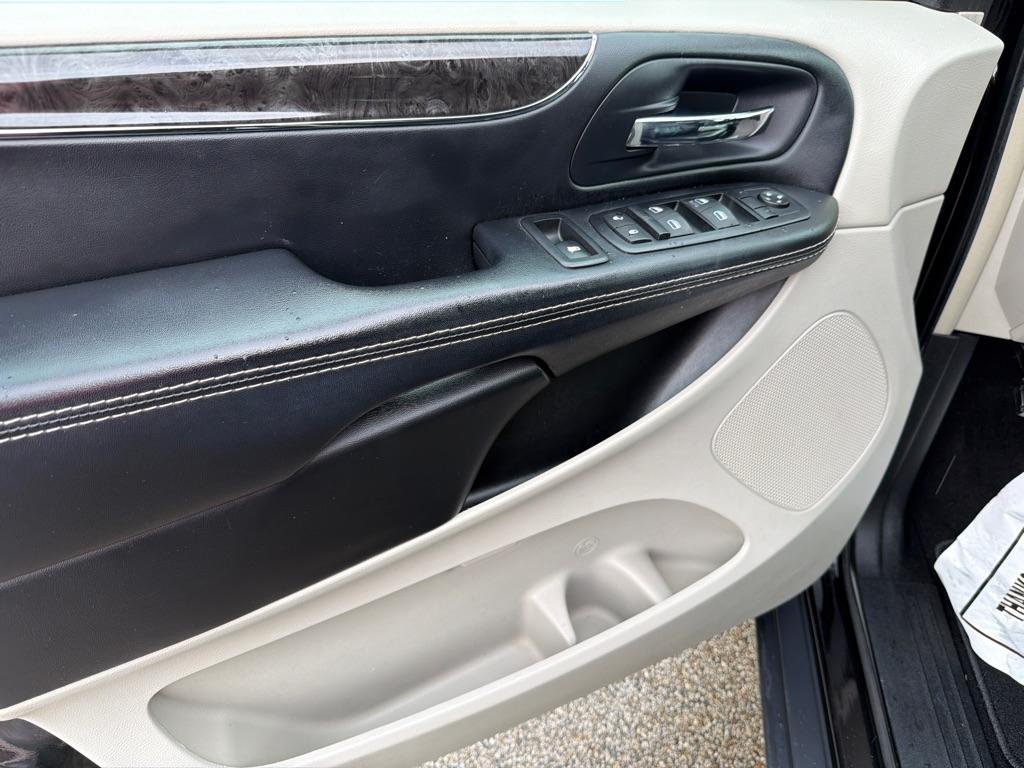 Chrysler Town & Country 4dr Wgn Touring 2015