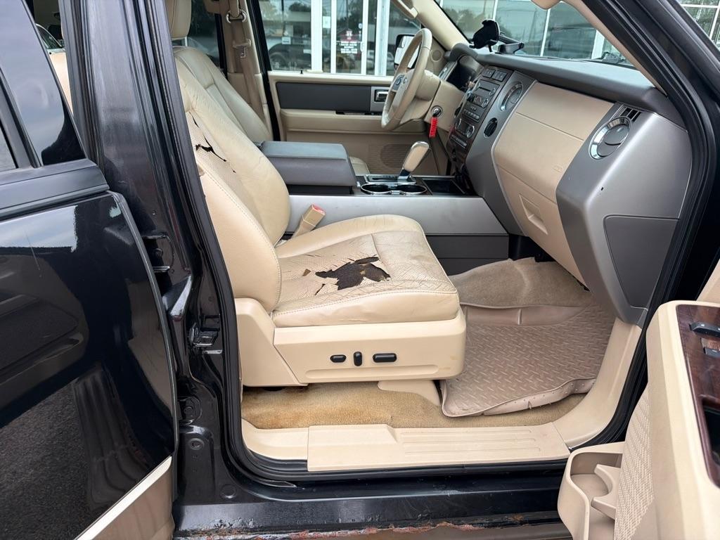 Ford Expedition EL 4WD 4dr King Ranch 2014