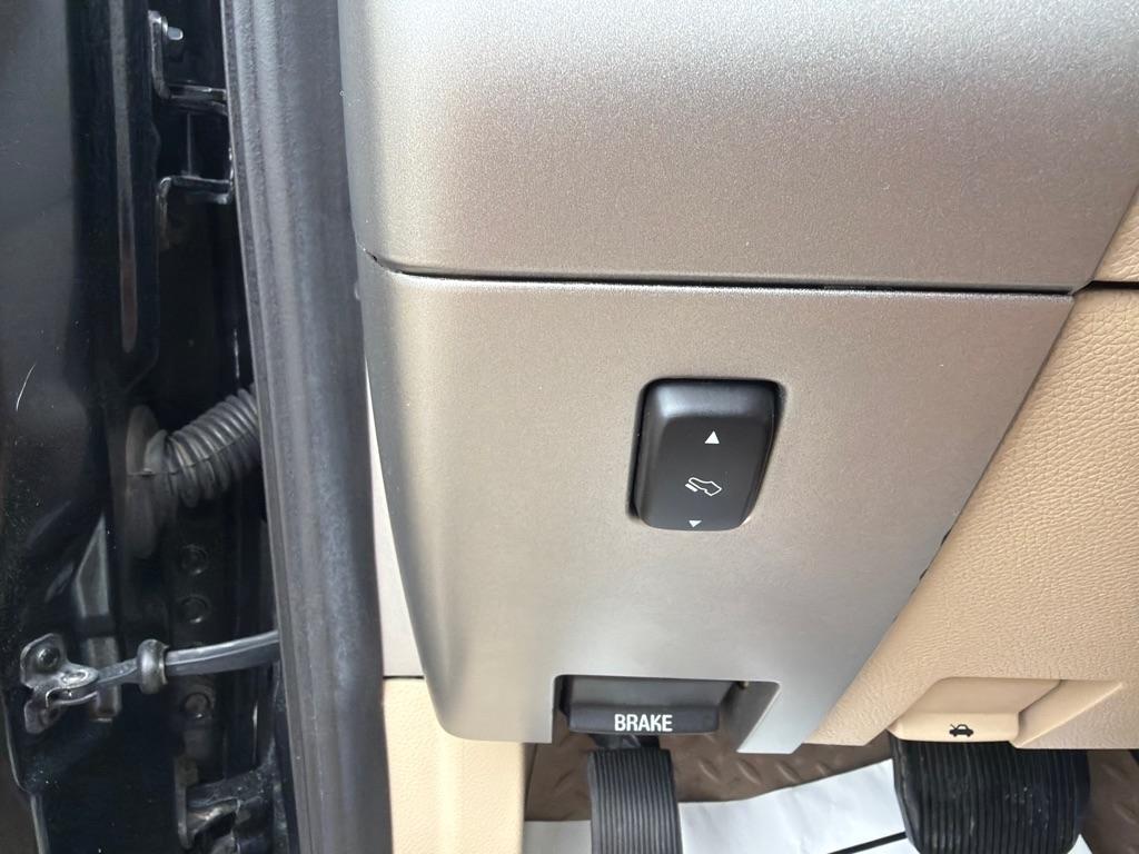 Ford Expedition EL 4WD 4dr King Ranch 2014