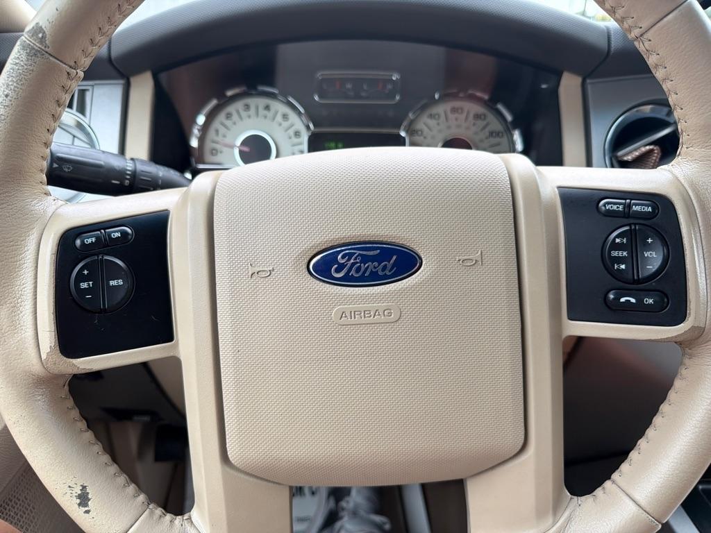 Ford Expedition EL 4WD 4dr King Ranch 2014