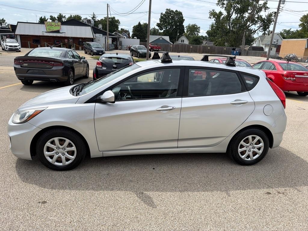 Hyundai Accent 5dr HB Auto GS 2012