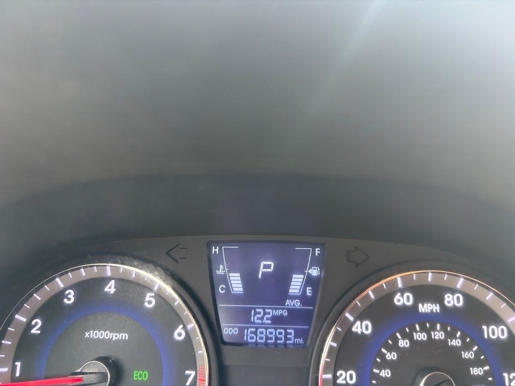 Hyundai Accent 5dr HB Auto GS 2012