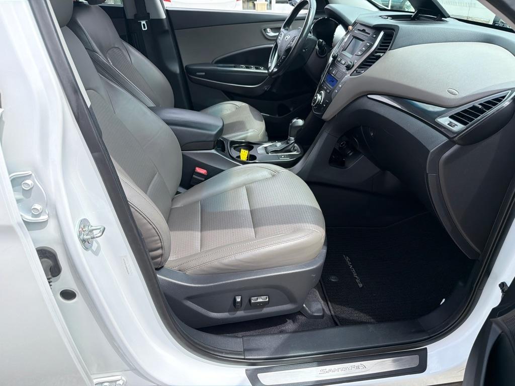 Hyundai Santa Fe FWD 4dr 2.0T Sport 2013