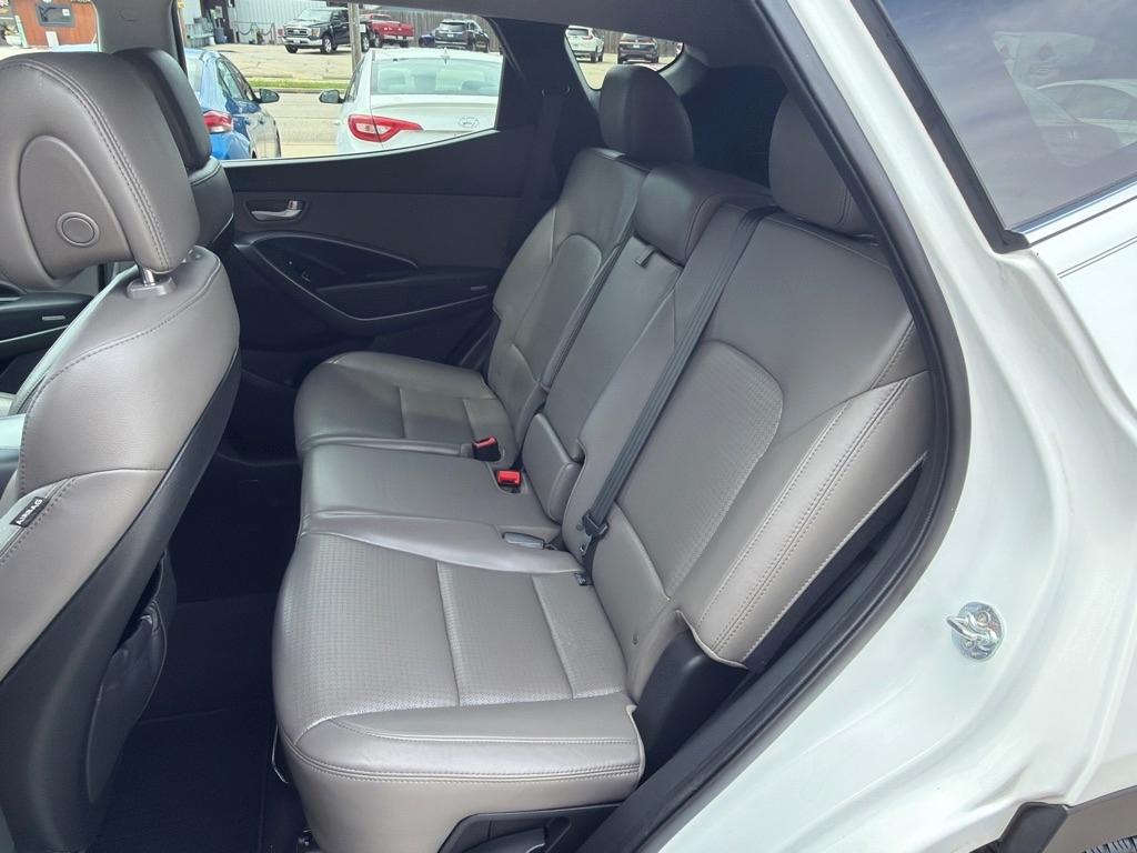 Hyundai Santa Fe FWD 4dr 2.0T Sport 2013