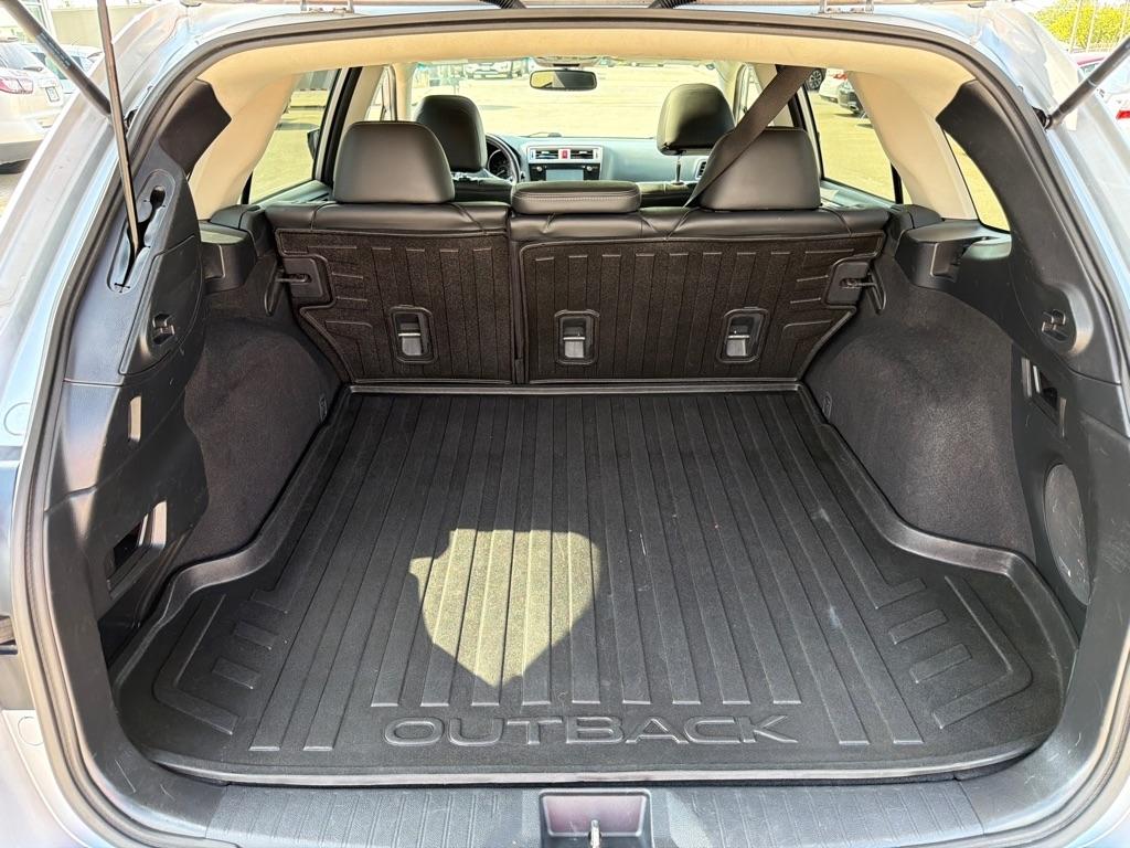 Subaru Outback 4dr Wgn 2.5i Limited 2015