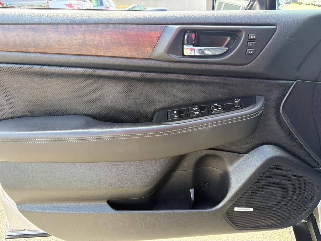 Subaru Outback 4dr Wgn 2.5i Limited 2015