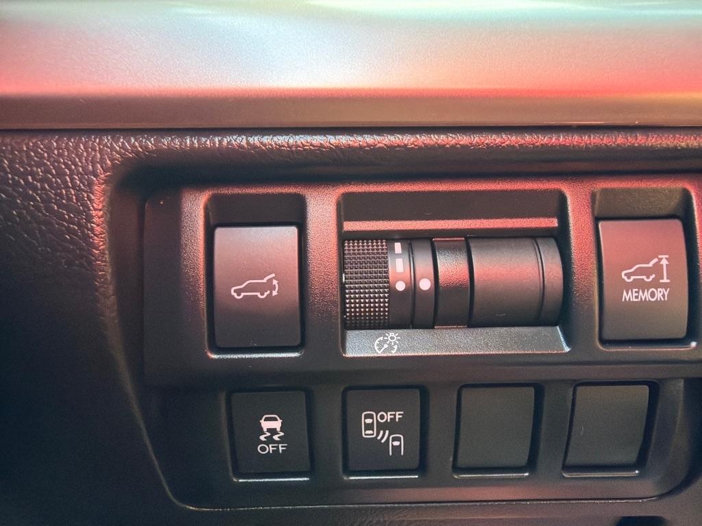 Subaru Outback 4dr Wgn 2.5i Limited 2015