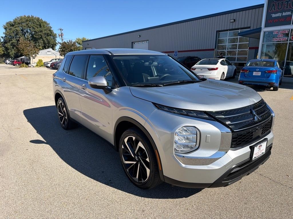 Mitsubishi Outlander ES S-AWC 2022