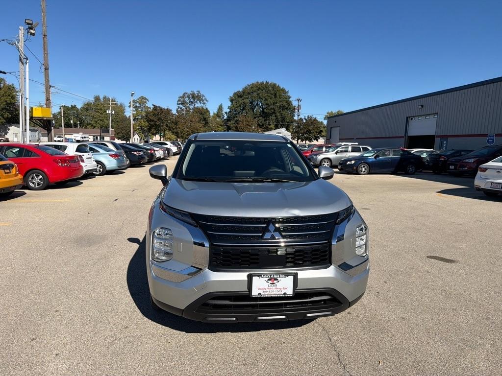 Mitsubishi Outlander ES S-AWC 2022