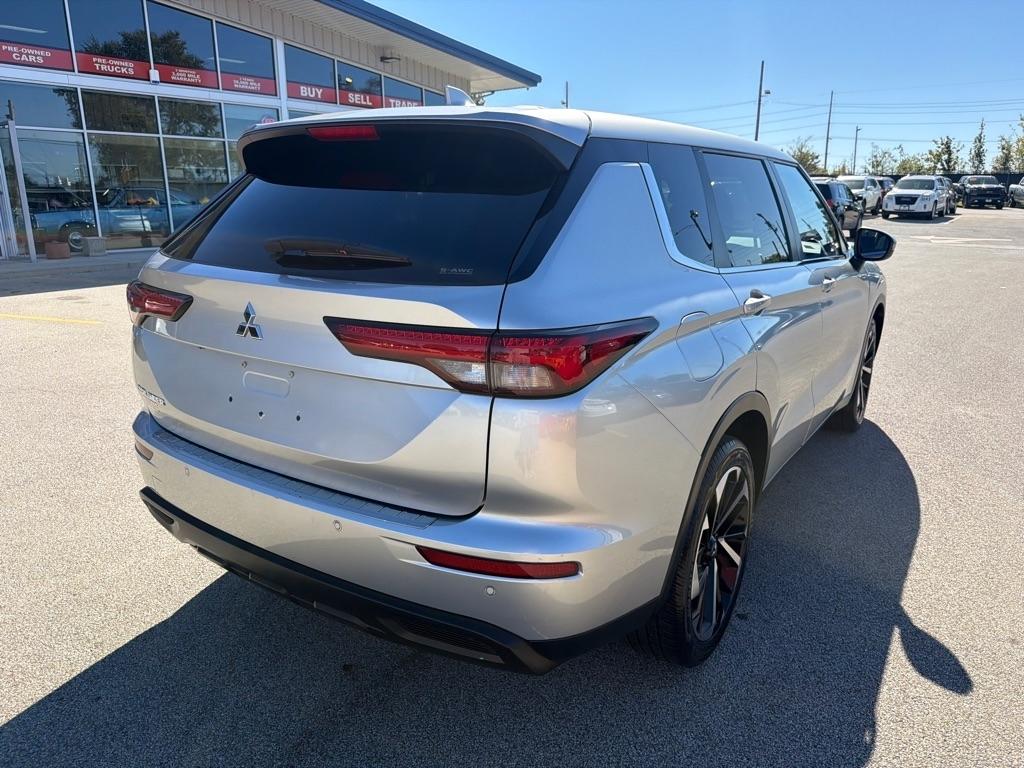 Mitsubishi Outlander ES S-AWC 2022