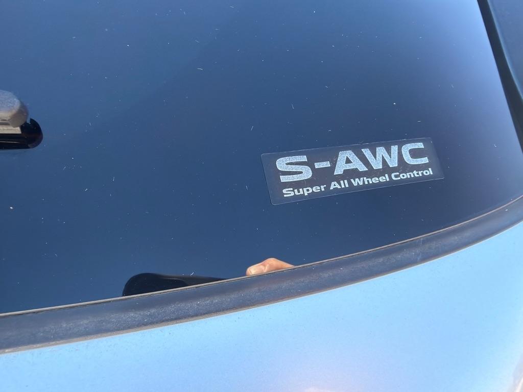 Mitsubishi Outlander ES S-AWC 2022