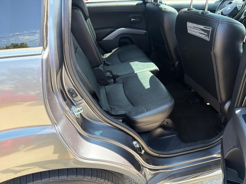 Mitsubishi Outlander 2WD 4dr GT 2012