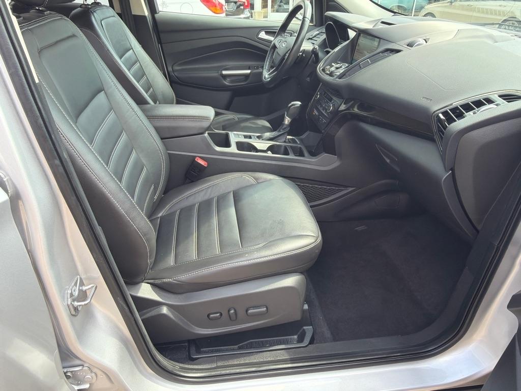 Ford Escape Titanium FWD 2017