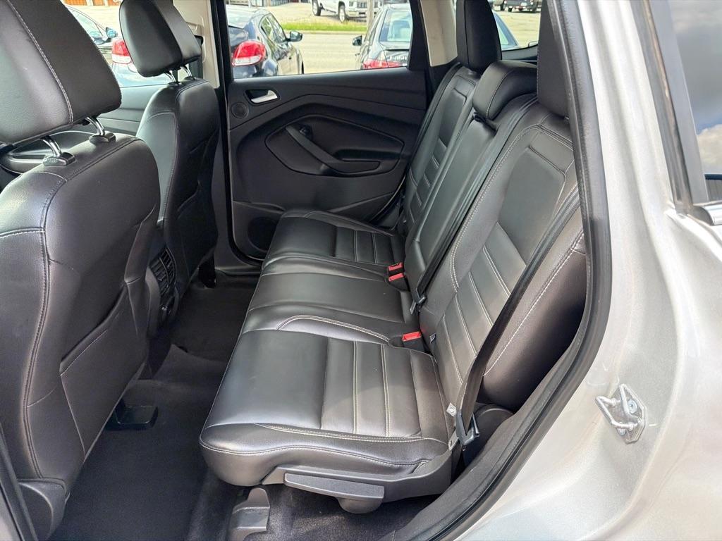 Ford Escape Titanium FWD 2017