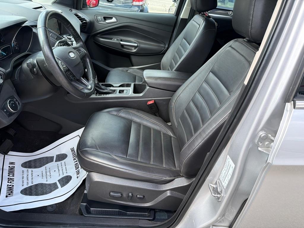 Ford Escape Titanium FWD 2017