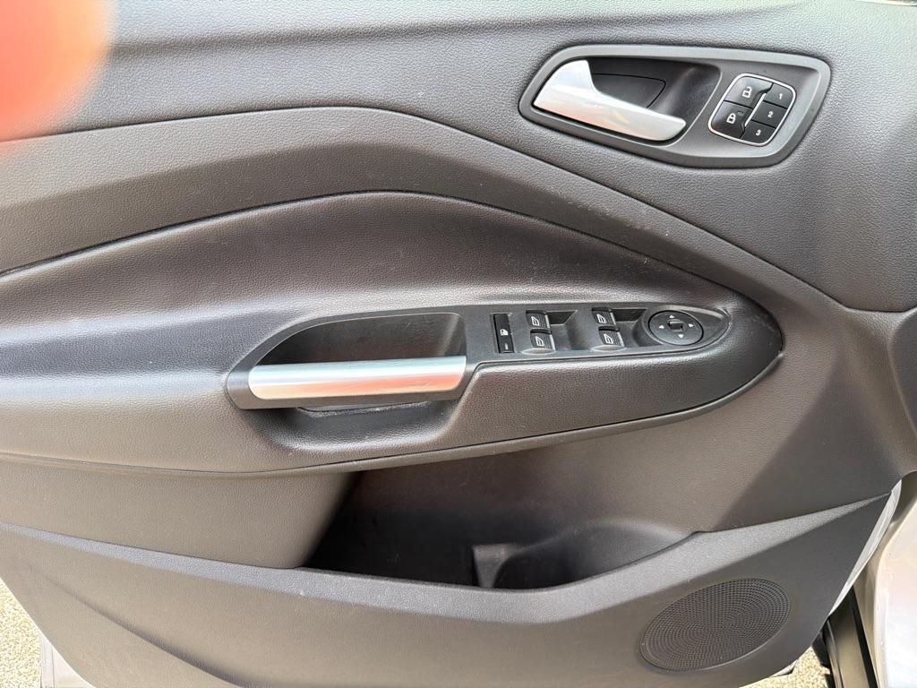 Ford Escape Titanium FWD 2017