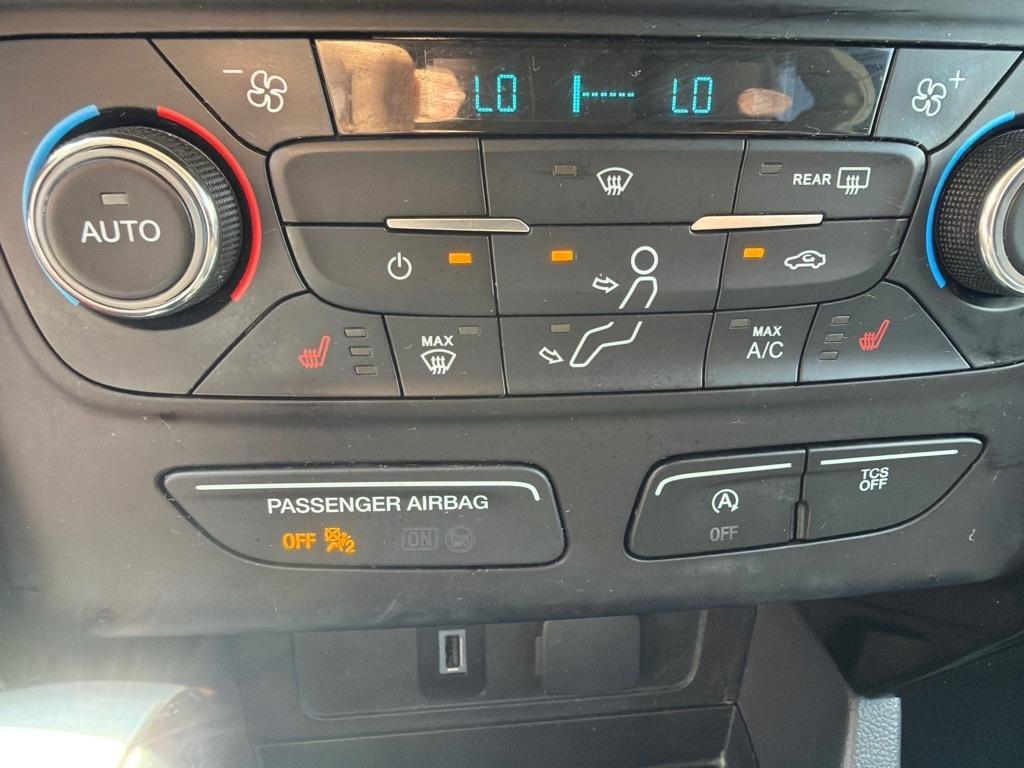 Ford Escape Titanium FWD 2017