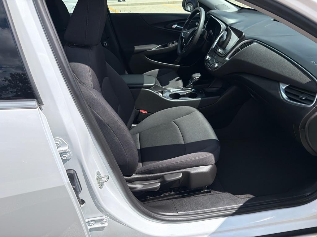 Chevrolet Malibu 4dr Sdn LS w/1LS 2022