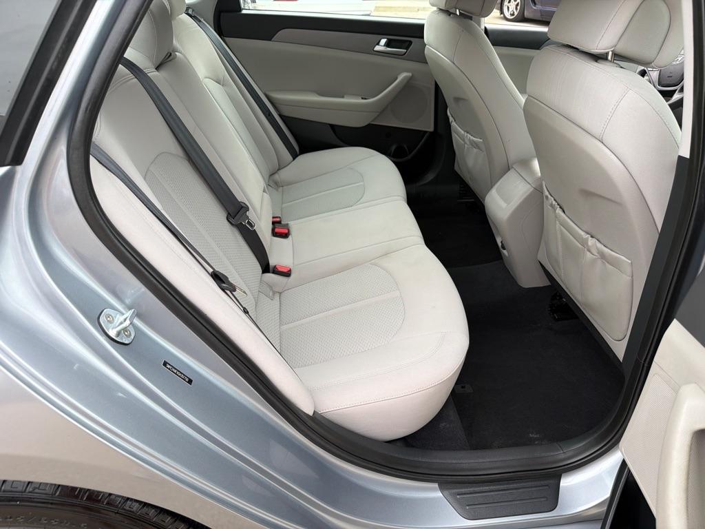 Hyundai Sonata 4dr Sdn 2.4L SE 2016