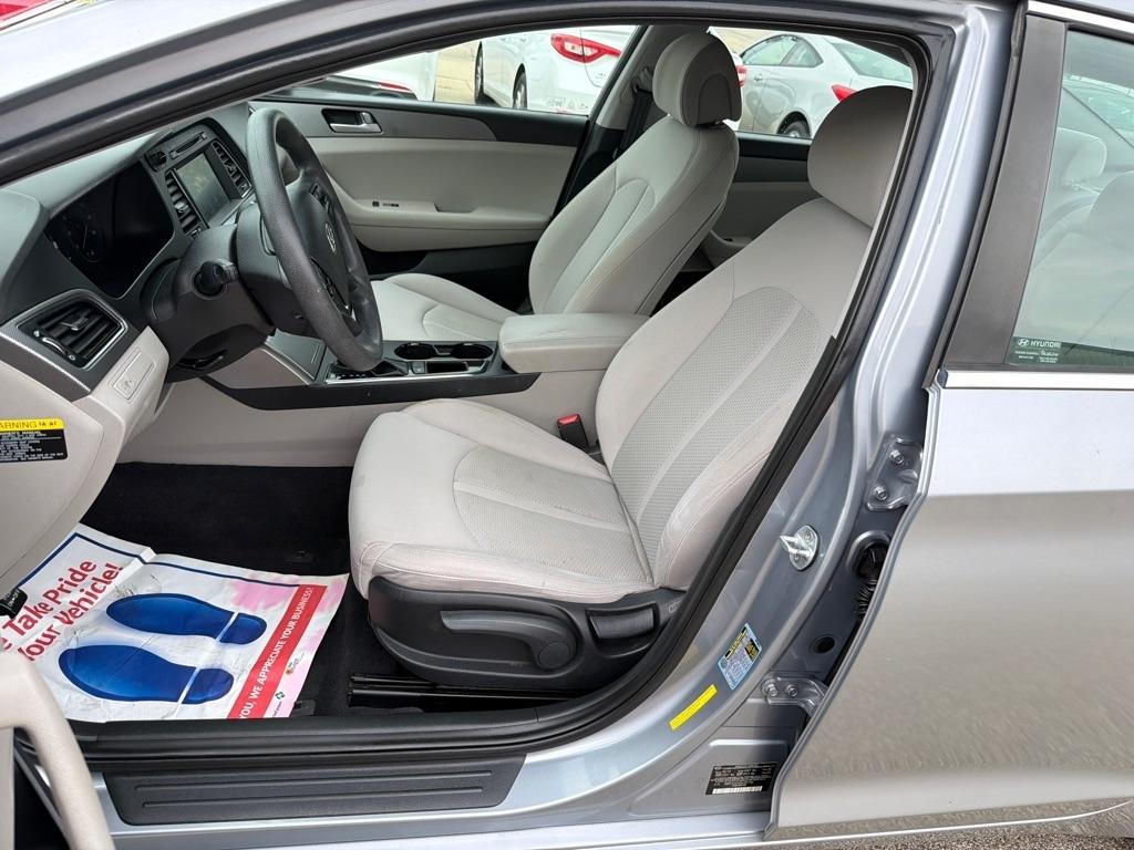 Hyundai Sonata 4dr Sdn 2.4L SE 2016