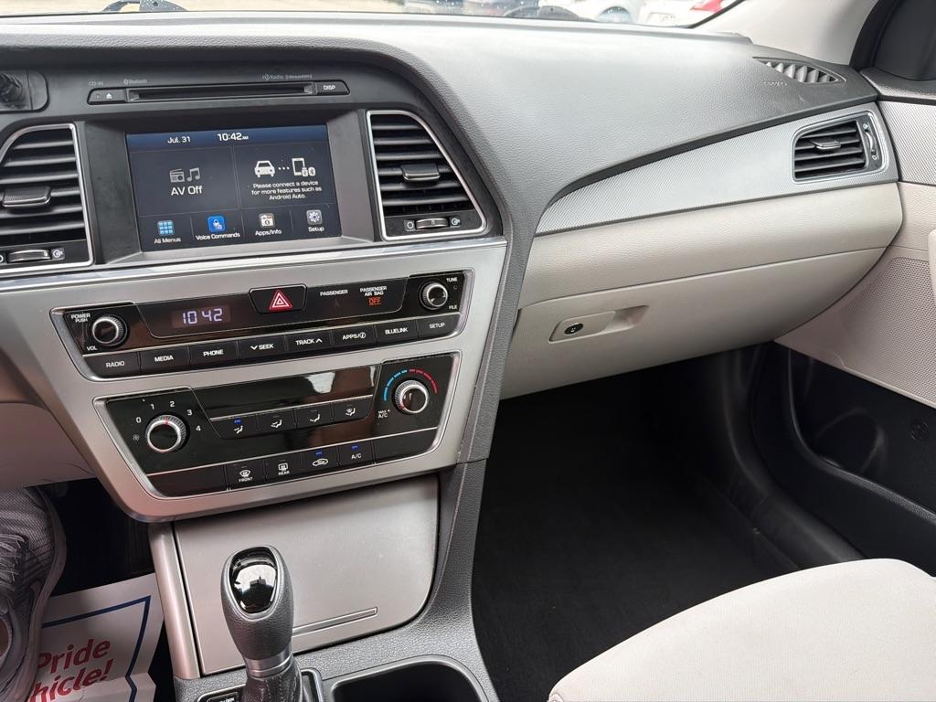 Hyundai Sonata 4dr Sdn 2.4L SE 2016