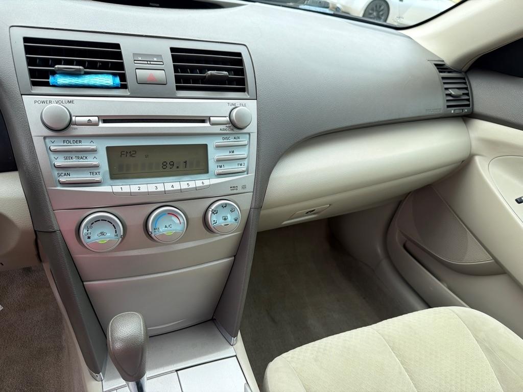 Toyota Camry 4dr Sdn I4 Auto XLE (Natl) 2007
