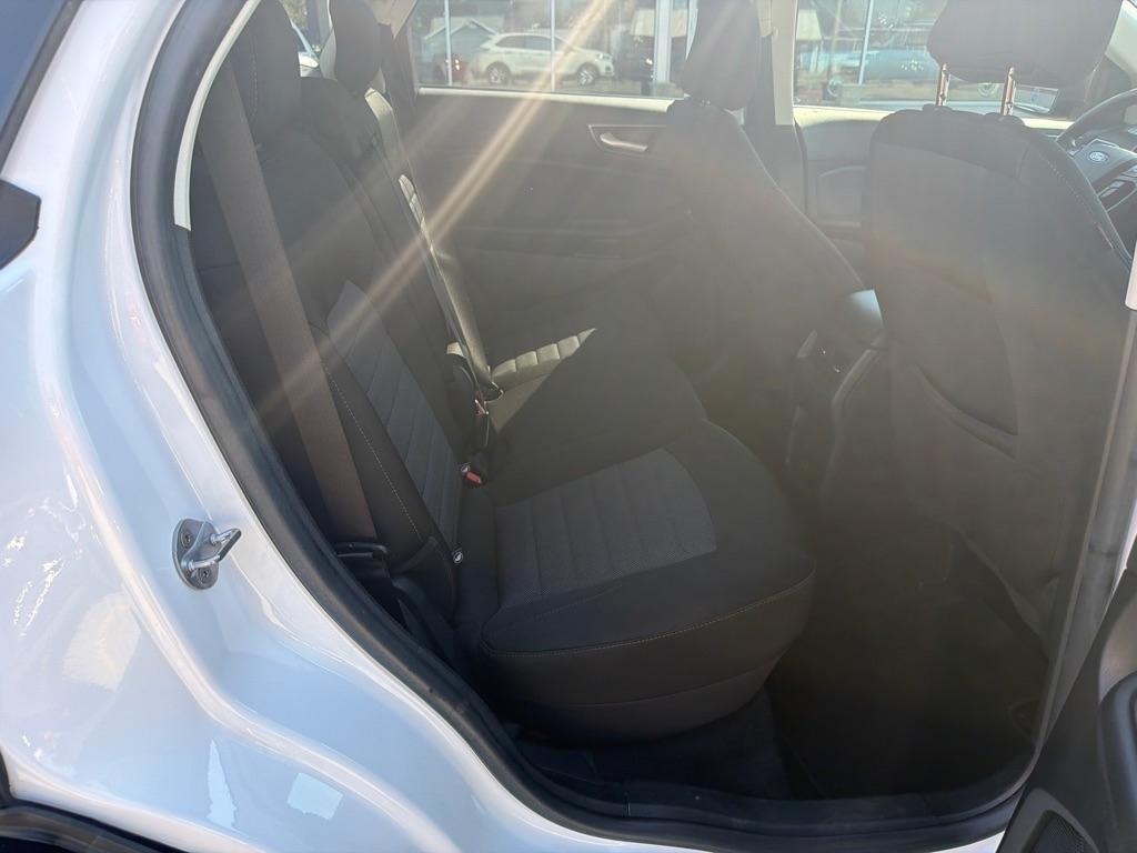 Ford Edge SE FWD 2021