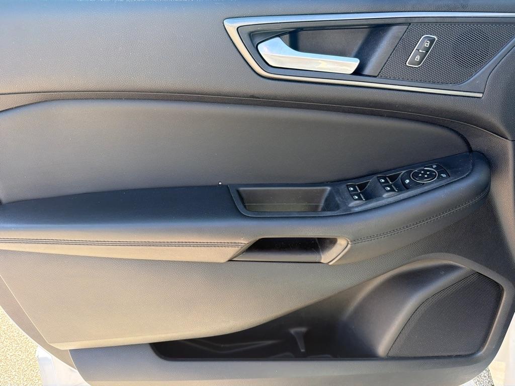 Ford Edge SE FWD 2021