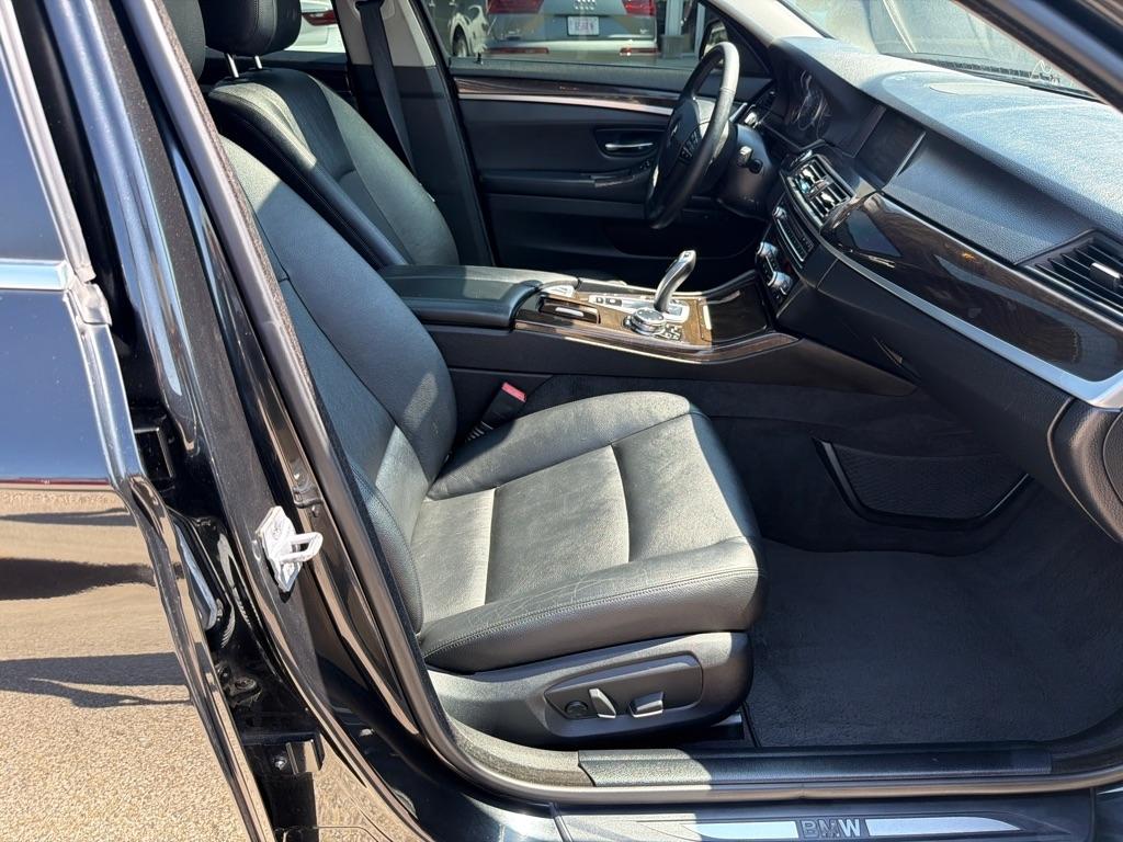 BMW 5 Series 4dr Sdn 528i xDrive AWD 2014