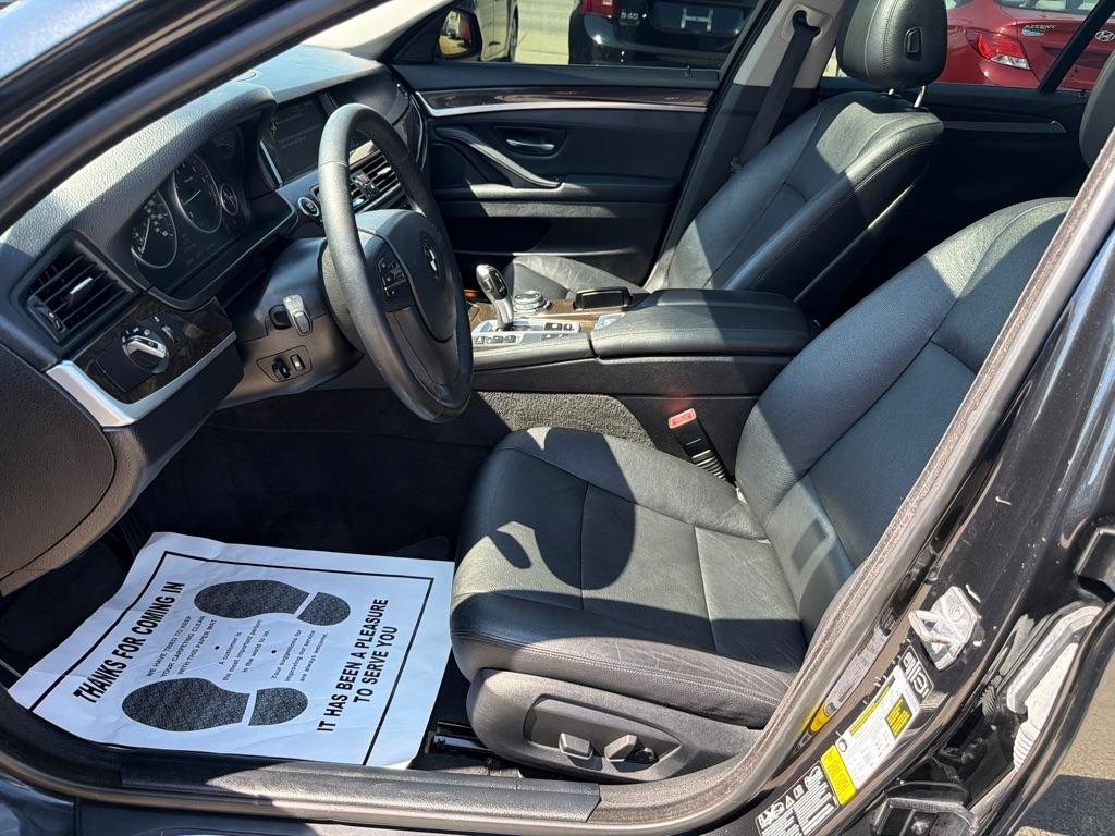 BMW 5 Series 4dr Sdn 528i xDrive AWD 2014