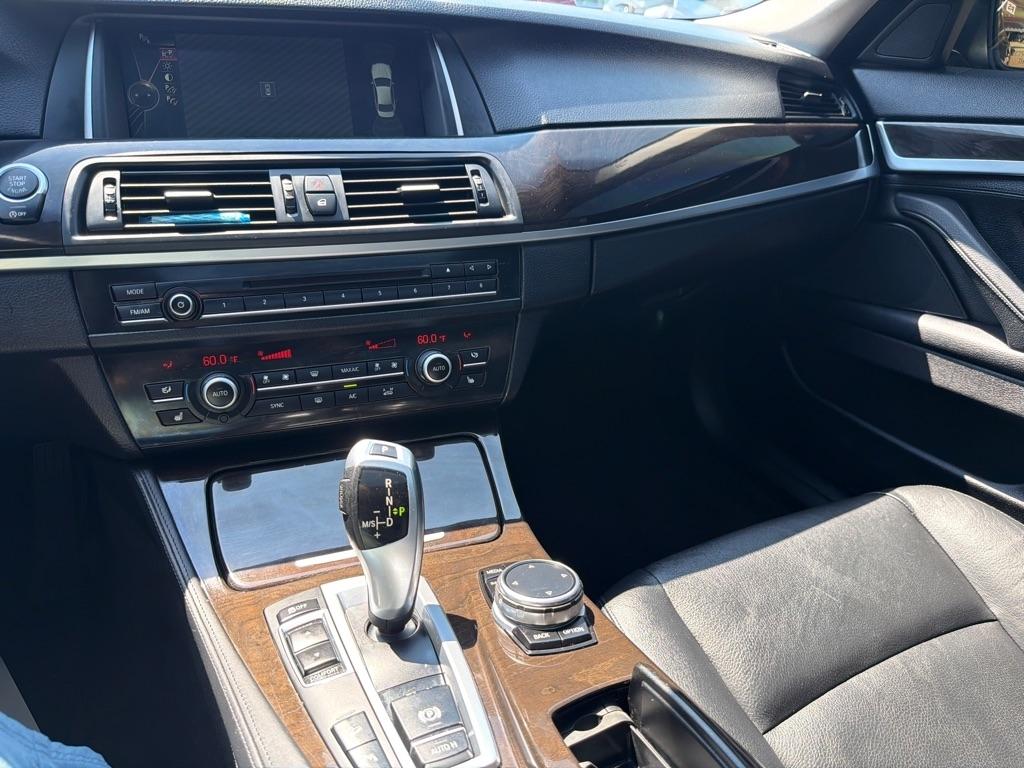 BMW 5 Series 4dr Sdn 528i xDrive AWD 2014