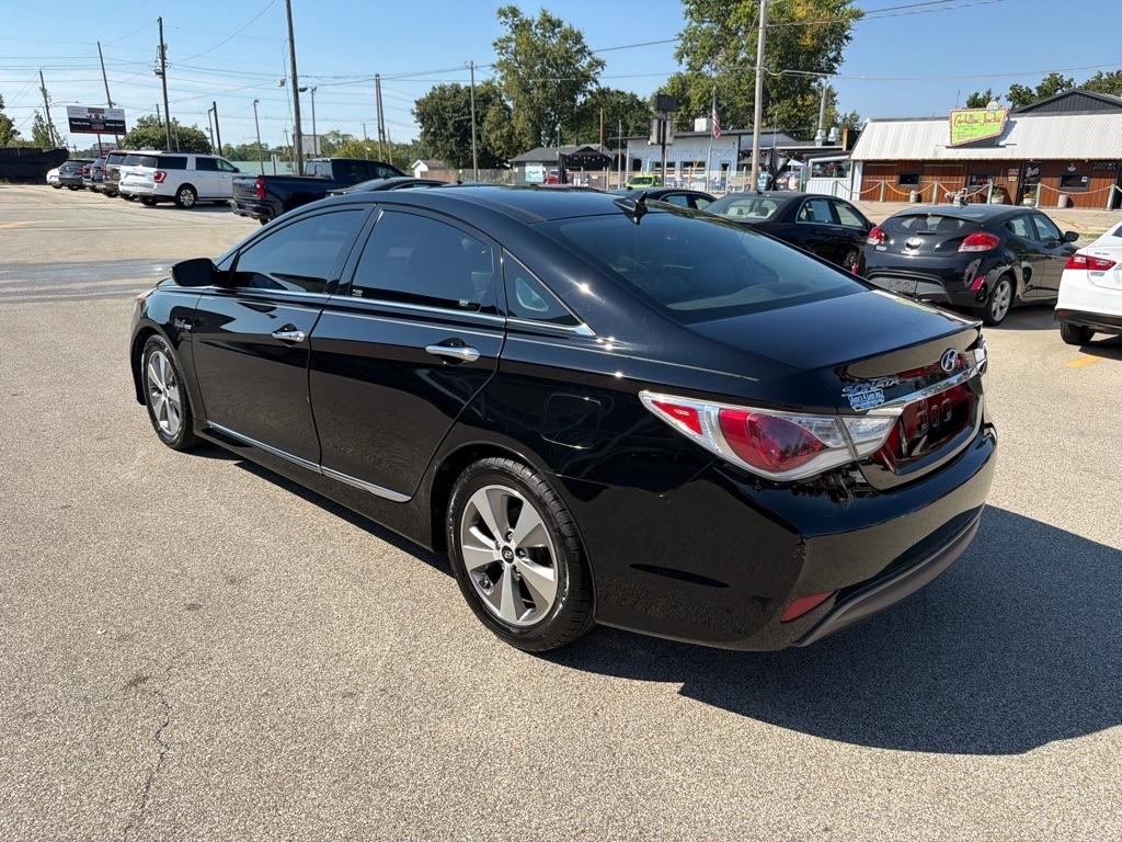 Hyundai Sonata 4dr Sdn 2.4L Auto Hybrid 2011