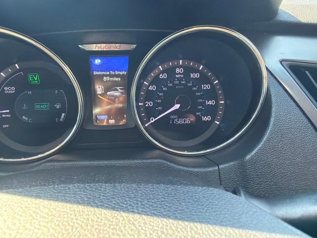 Hyundai Sonata 4dr Sdn 2.4L Auto Hybrid 2011