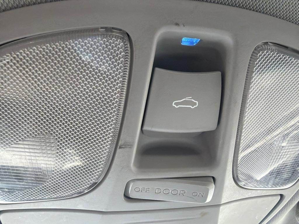 Hyundai Sonata 4dr Sdn 2.4L Auto Hybrid 2011