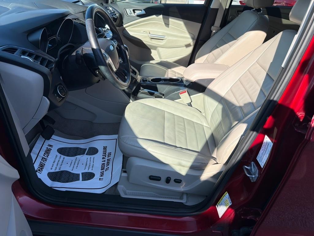 Ford Escape 4WD 4dr Titanium 2016