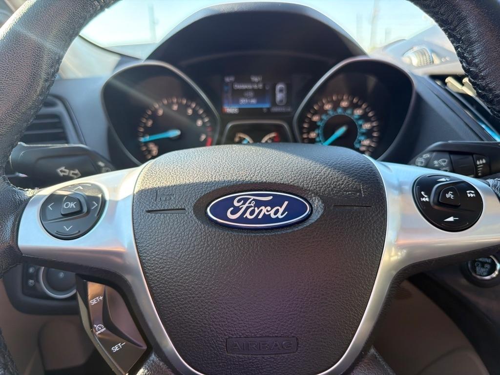 Ford Escape 4WD 4dr Titanium 2016
