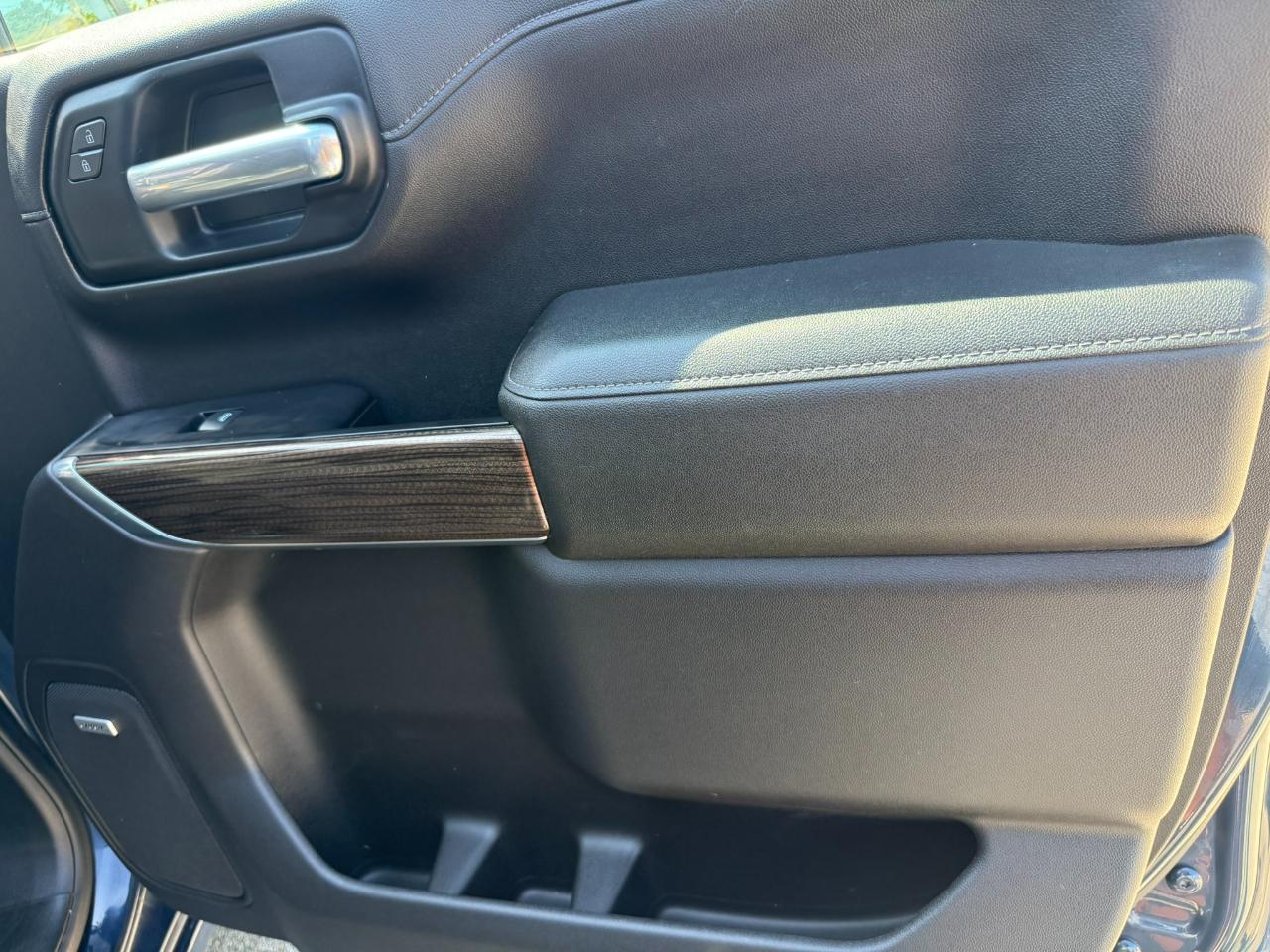 Chevrolet Silverado 1500 4WD Crew Cab 147" RST 2019