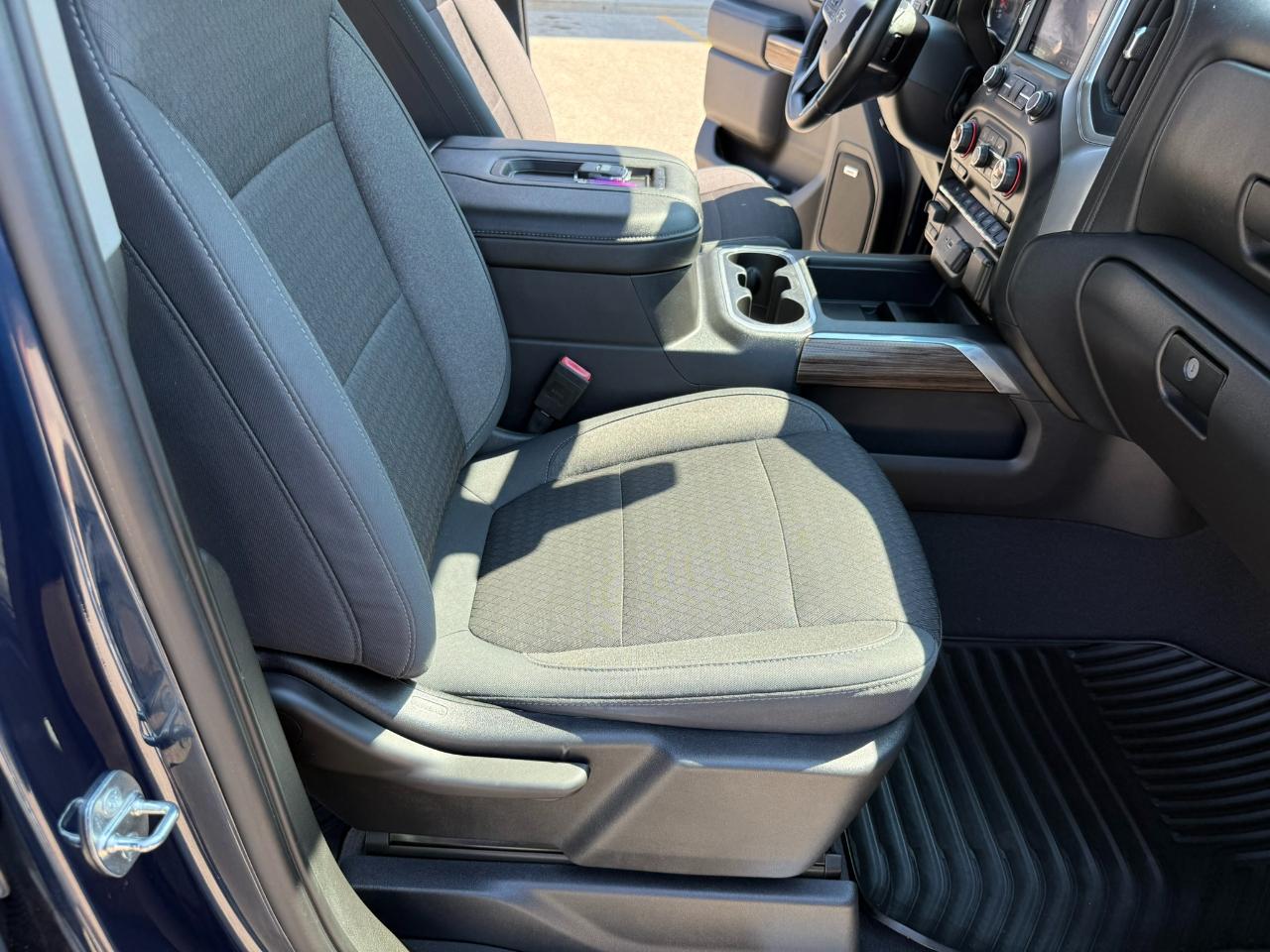 Chevrolet Silverado 1500 4WD Crew Cab 147" RST 2019
