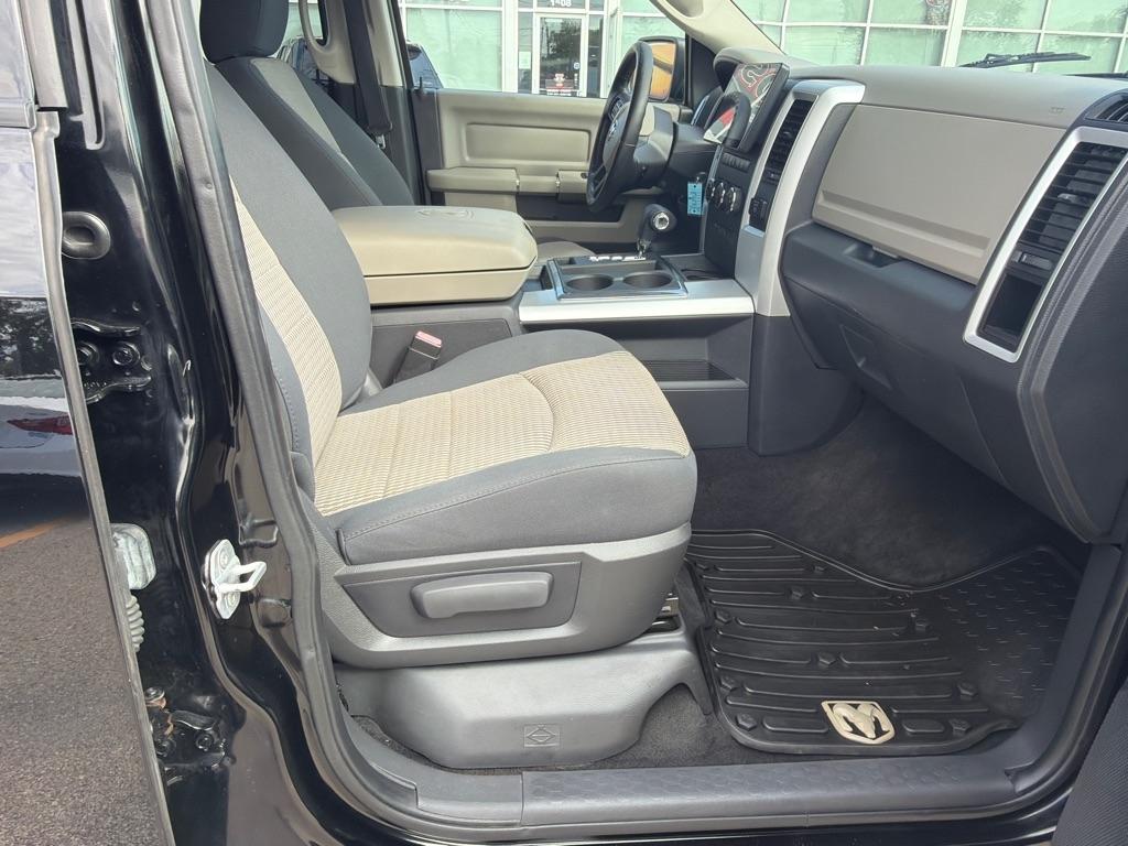 RAM 1500 2WD Crew Cab 140.5" Outdoorsman 2012