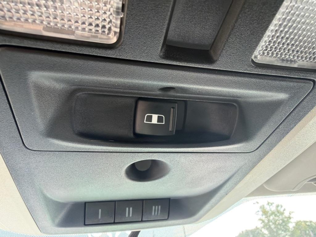 RAM 1500 2WD Crew Cab 140.5" Outdoorsman 2012